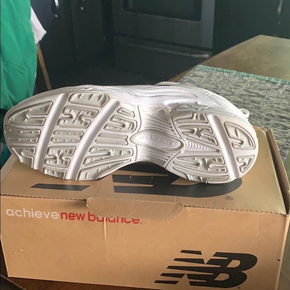 Brand new running shoes - Picture 3 of 3